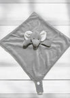 Elefante Cinza e Branco