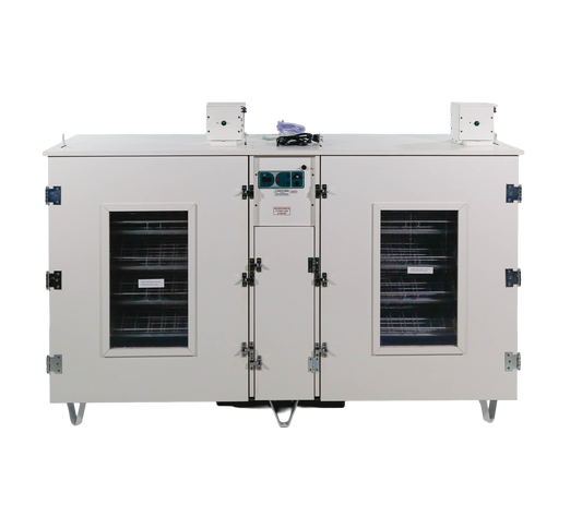 Chocadeira Elétrica p/ 728 ovos de galinha (Uma Vez ou Sistema Rodízio) Med 170x51x112cm MA16DA