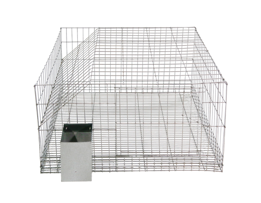 Gaiola p/coelhos med. 60x60x36cm, c/Comedouro automático em ch.galvanizada C01.
